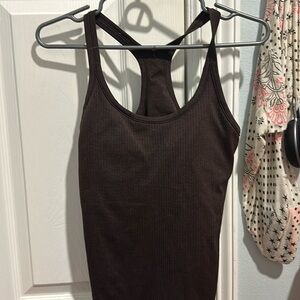 LULULEMON EEB TO STREET TANK SIZE 8